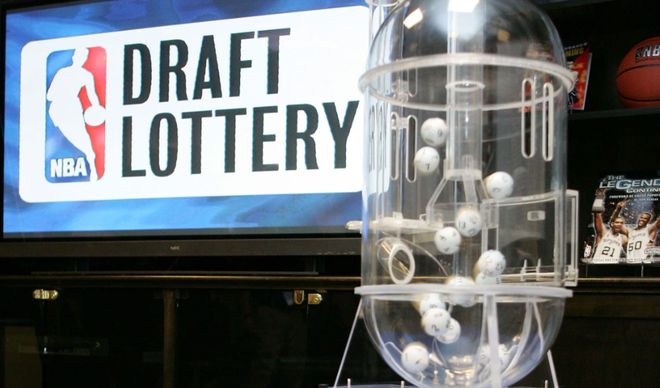 概率爆冷获状元签 马刺榜眼签76人探花签AG真人直营NBA乐透抽签：独行侠18%(图5)
